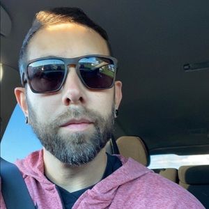 Meet your Posher, Ian